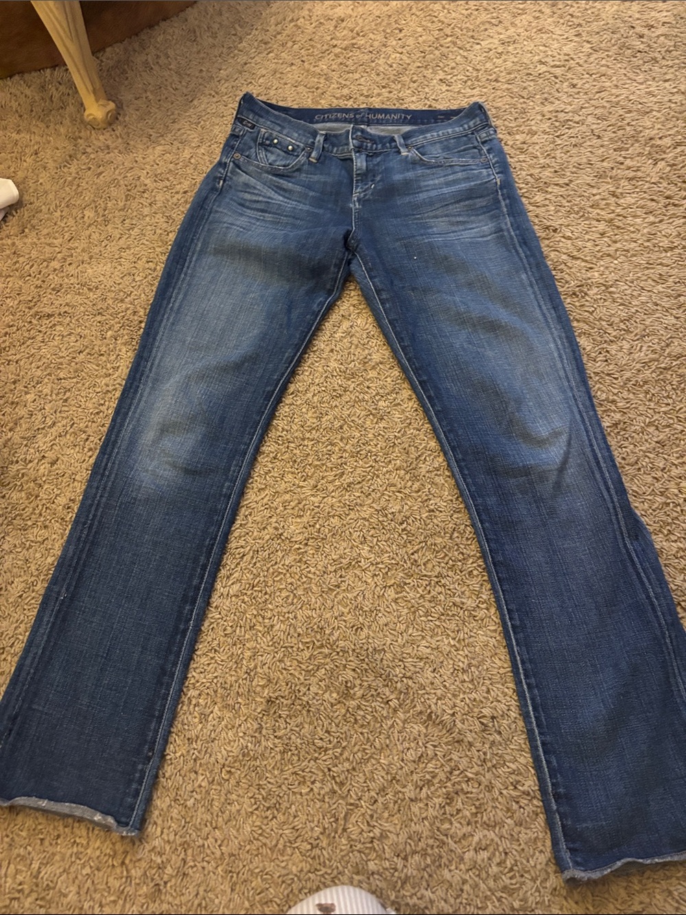 Like new Woman’s Citizens of humanity size 26 Dani Cropped Straight Leg Jeans